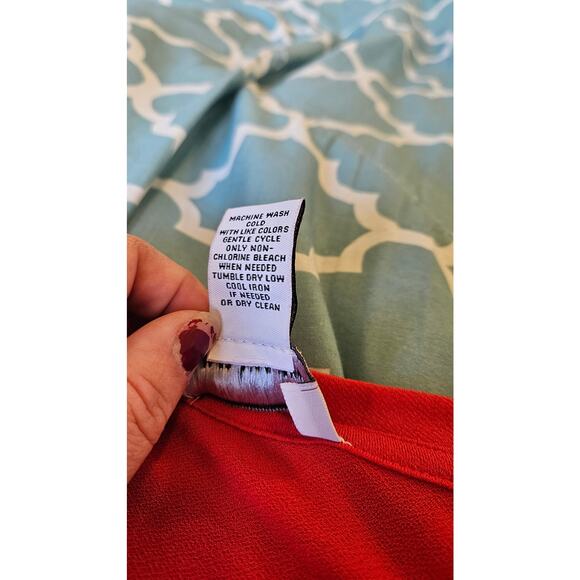 Carmen Marc Valvo Red Short Sleeve Women’s 2X Textured Sleeves Stretchy Blouse - Picture 5 of 9